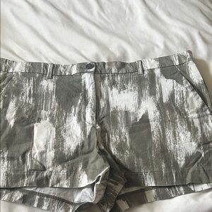 GAP Gray and White Khaki Shorts